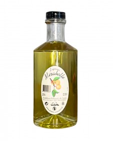 Liqueur de mirabelle, produit par la Distillerie du Castor (57)