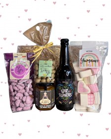 Panier garni de saint-valentin confectionné en Lorraine